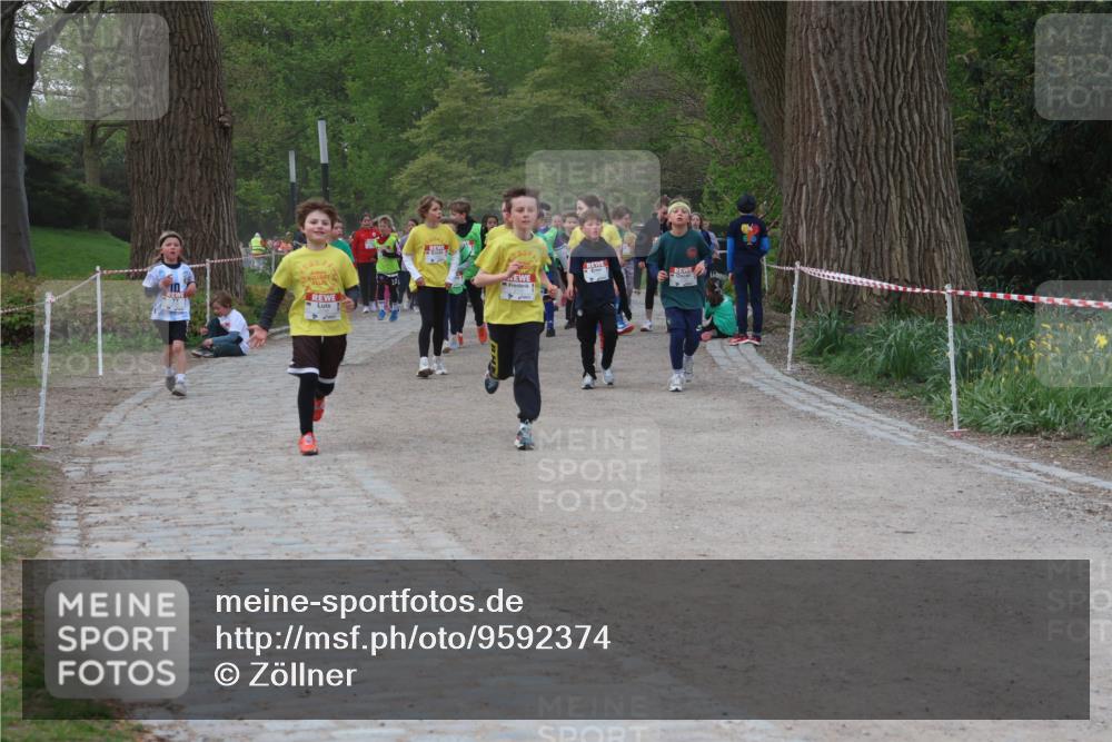 25.04.2026 - Das Zehntel Zöllner http://msf.ph/oto/9592374 25.04.2026 08:42:54 Laufen 10 meine-sportfotos.de