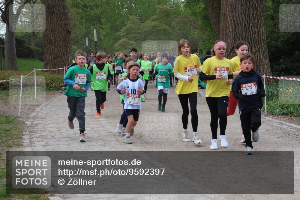 25.04.2026 - Das Zehntel Zöllner http://msf.ph/oto/9592397 25.04.2026 08:42:59 Laufen 10 meine-sportfotos.de