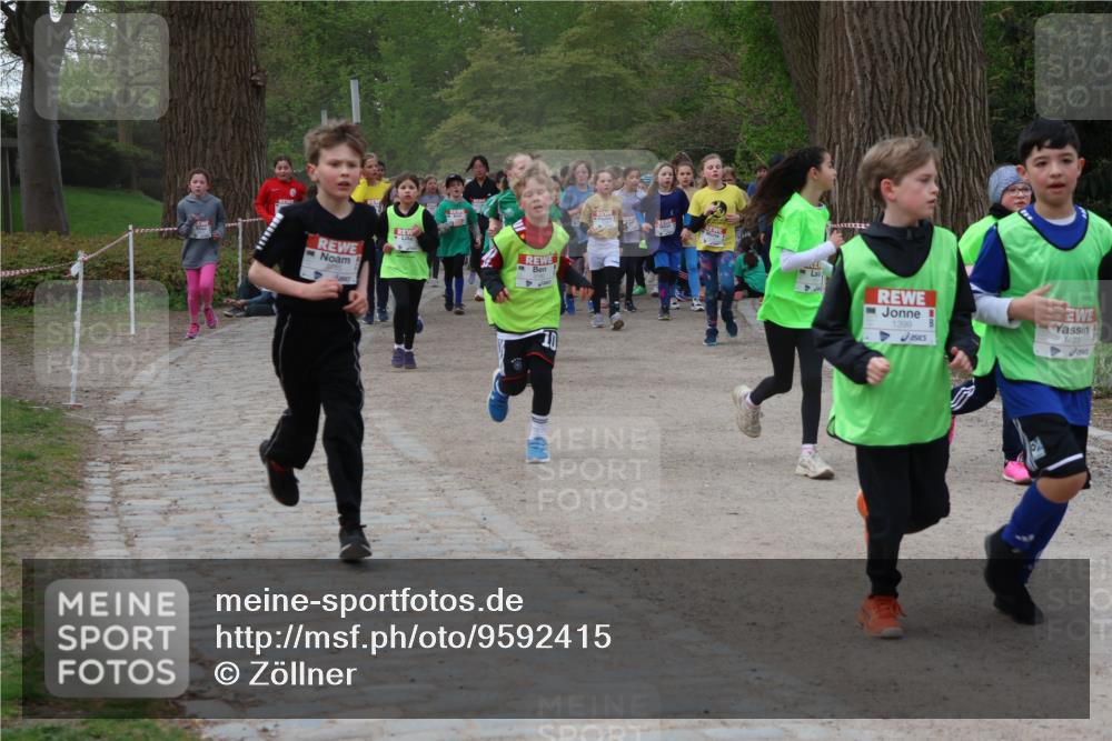 25.04.2026 - Das Zehntel Zöllner http://msf.ph/oto/9592415 25.04.2026 08:43:02 Laufen 1399, 1423 meine-sportfotos.de