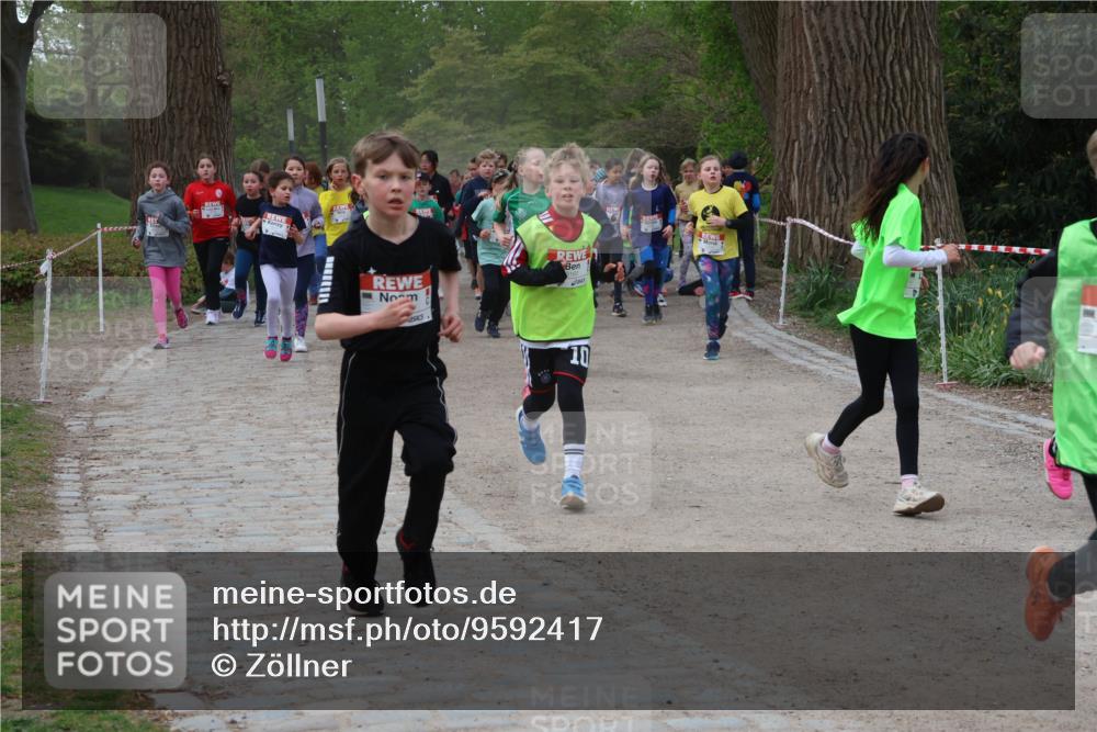 25.04.2026 - Das Zehntel Zöllner http://msf.ph/oto/9592417 25.04.2026 08:43:03 Laufen 10 meine-sportfotos.de