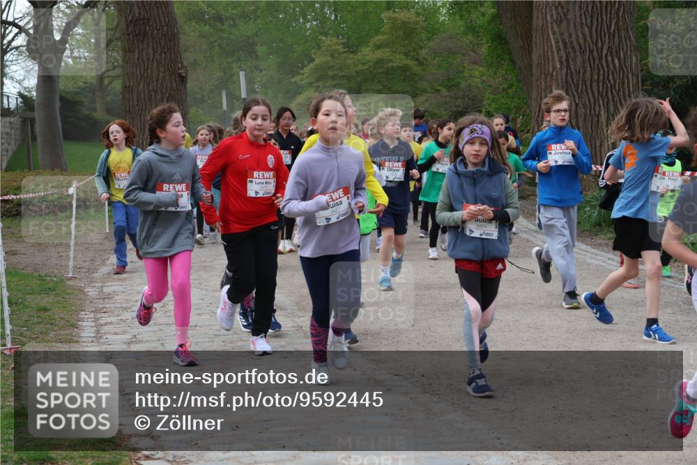 25.04.2026 - Das Zehntel Zöllner http://msf.ph/oto/9592445 25.04.2026 08:43:08 Laufen 3427, 3404 meine-sportfotos.de