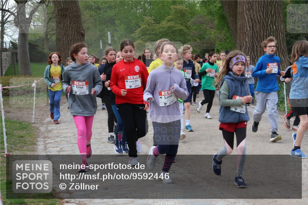 25.04.2026 - Das Zehntel Zöllner http://msf.ph/oto/9592446 25.04.2026 08:43:08 Laufen 3622, 3418, 3427 meine-sportfotos.de