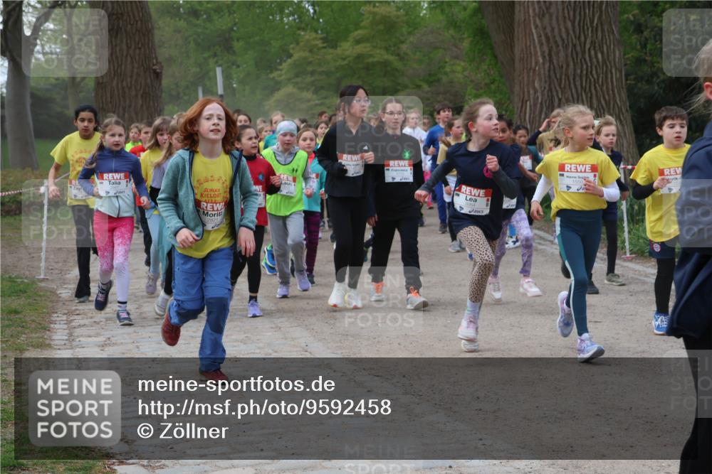 25.04.2026 - Das Zehntel Zöllner http://msf.ph/oto/9592458 25.04.2026 08:43:11 Laufen 2821, 3064, 1550 meine-sportfotos.de