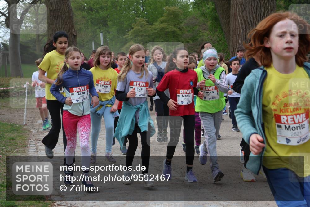 25.04.2026 - Das Zehntel Zöllner http://msf.ph/oto/9592467 25.04.2026 08:43:12 Laufen 2941, 2963, 3131, 2953, 2821 meine-sportfotos.de