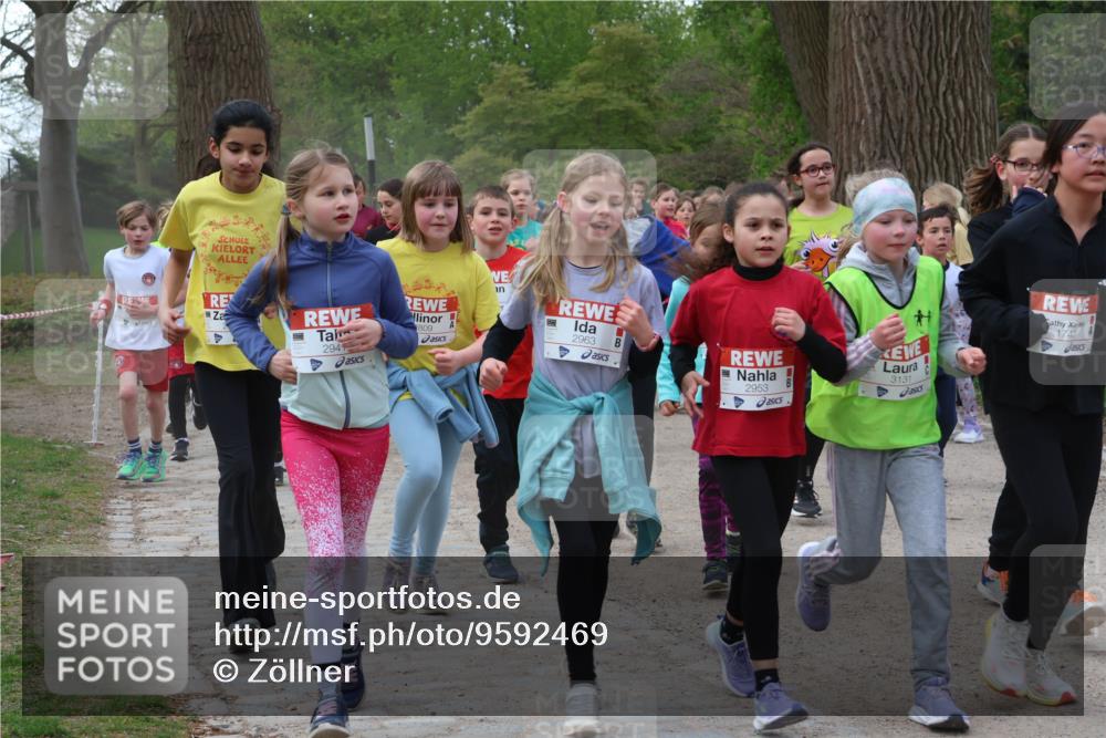 25.04.2026 - Das Zehntel Zöllner http://msf.ph/oto/9592469 25.04.2026 08:43:13 Laufen 294, 809, 2963, 2953, 3131, 1747 meine-sportfotos.de