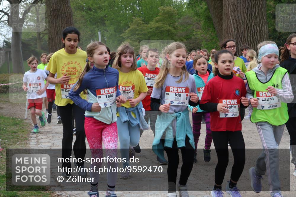 25.04.2026 - Das Zehntel Zöllner http://msf.ph/oto/9592470 25.04.2026 08:43:13 Laufen 2941, 2809, 2963, 2953, 3131, 25105 meine-sportfotos.de