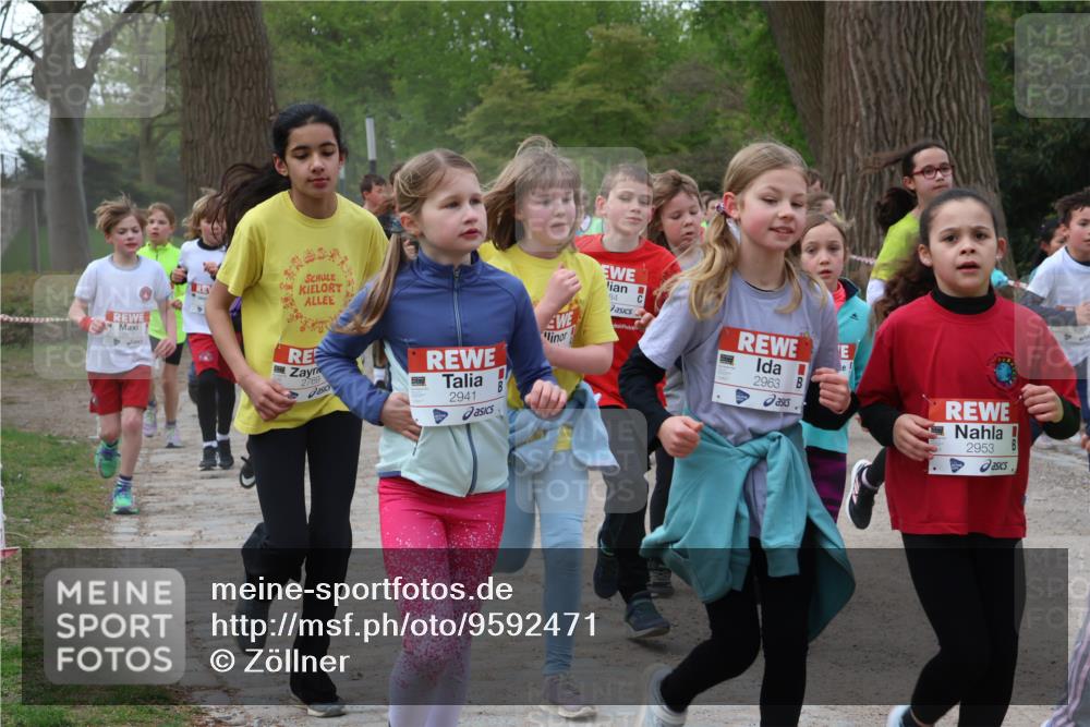 25.04.2026 - Das Zehntel Zöllner http://msf.ph/oto/9592471 25.04.2026 08:43:13 Laufen 2769, 2941, 84, 2963, 2953 meine-sportfotos.de