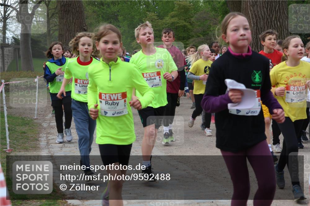 25.04.2026 - Das Zehntel Zöllner http://msf.ph/oto/9592488 25.04.2026 08:43:17 Laufen 1895, 4058, 1896, 2762 meine-sportfotos.de