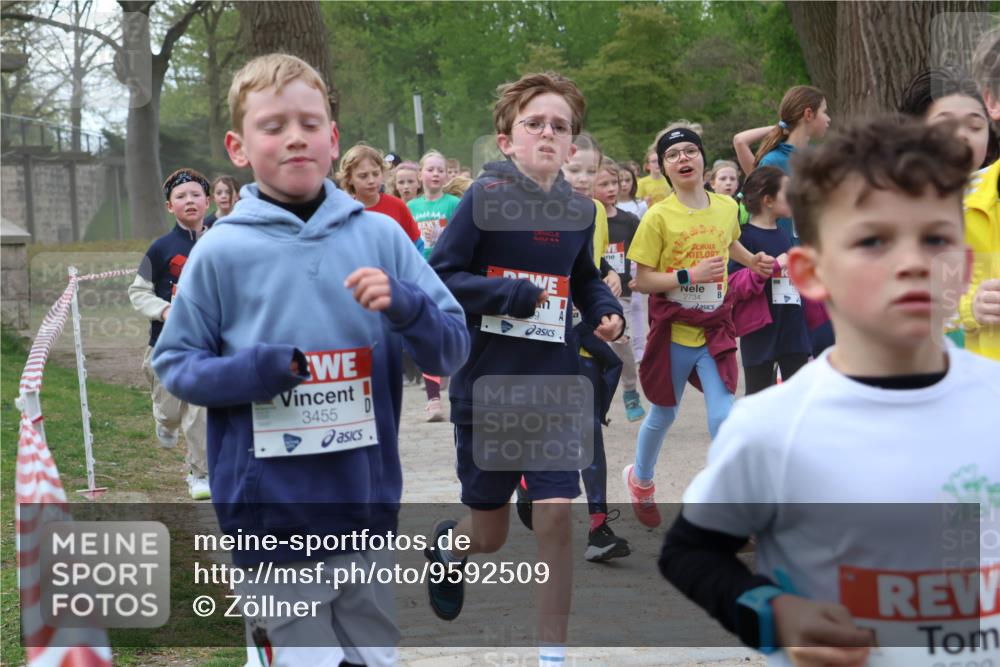 25.04.2026 - Das Zehntel Zöllner http://msf.ph/oto/9592509 25.04.2026 08:43:21 Laufen 3455, 2734 meine-sportfotos.de