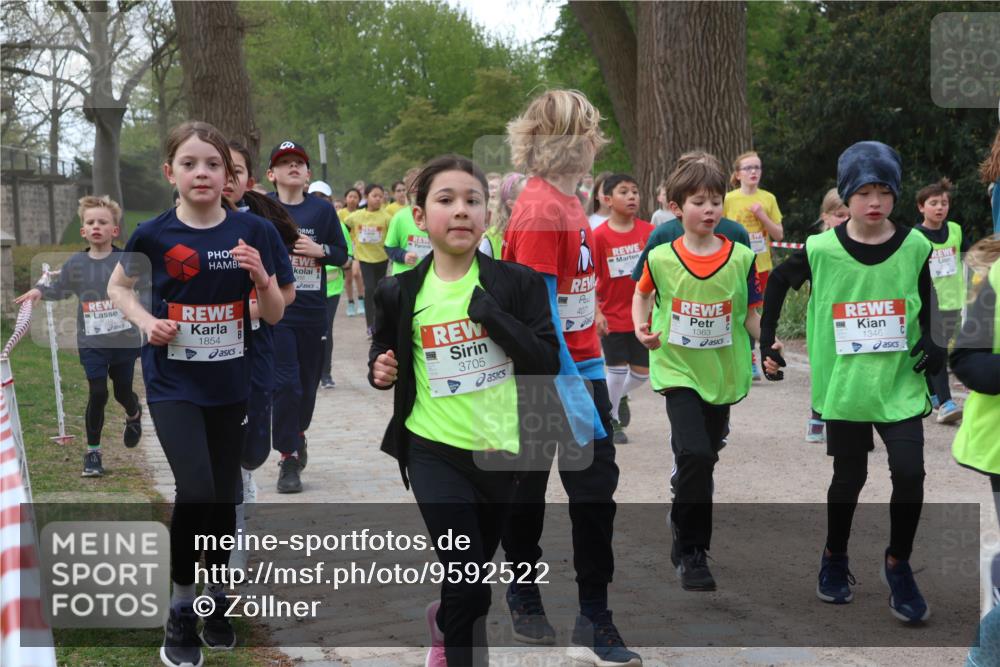 25.04.2026 - Das Zehntel Zöllner http://msf.ph/oto/9592522 25.04.2026 08:43:25 Laufen 866, 1854, 3705, 407, 1363, 1346 meine-sportfotos.de