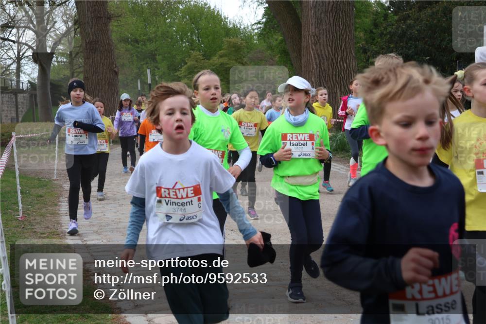 25.04.2026 - Das Zehntel Zöllner http://msf.ph/oto/9592533 25.04.2026 08:43:27 Laufen 3744, 1520, 3015 meine-sportfotos.de