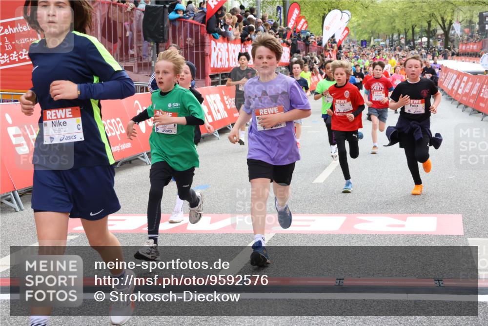 25.04.2026 - Das Zehntel Strokosch-Dieckow http://msf.ph/oto/9592576 25.04.2026 14:53:51 Ziel 15037, 15065, 15129, 15200, 15318, 15425, 15438, 15445, 15496, 15499, 15637, 15843, 15846, 15972, 16332, 16356, 16365, 16370, 16655, 16858, 16916, 17016, 17192, 17273, 17568, 17632, 17652, 17655, 17888, 17952, 17953, 18016, 15037, 15065, 15129, 15200, 15318, 15425, 15438, 15445, 15496, 15499, 15637, 15843, 15846, 15972, 16332, 16356, 16365, 16370, 16655, 16858, 16916, 17016, 17192, 17632, 17952, 17953, 18016 meine-sportfotos.de