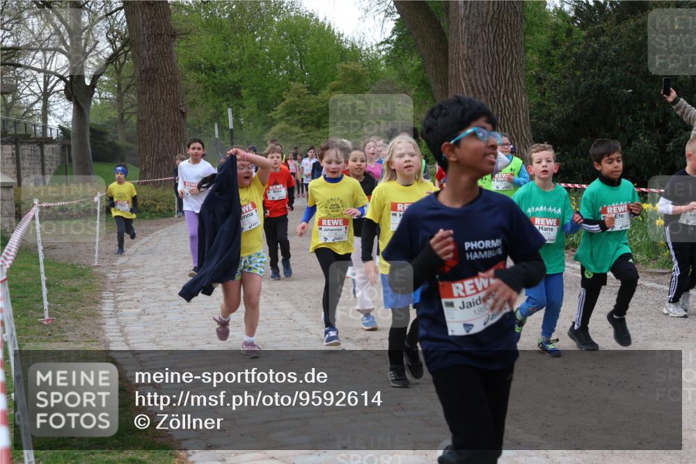 25.04.2026 - Das Zehntel Zöllner http://msf.ph/oto/9592614 25.04.2026 08:43:44 Laufen 2717, 16, 1880, 44444444 meine-sportfotos.de