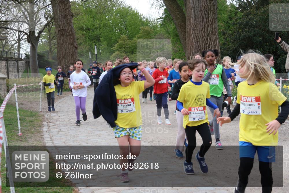 25.04.2026 - Das Zehntel Zöllner http://msf.ph/oto/9592618 25.04.2026 08:43:44 Laufen 2717, 2708, 2715 meine-sportfotos.de