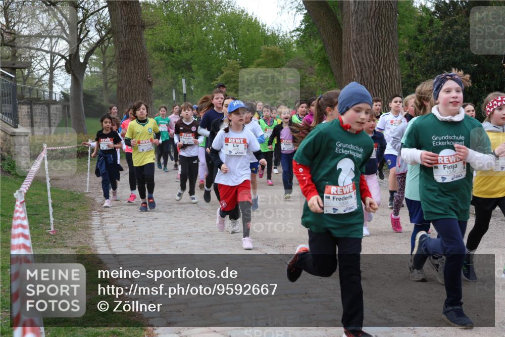 25.04.2026 - Das Zehntel Zöllner http://msf.ph/oto/9592667 25.04.2026 08:43:54 Laufen 1338, 1339 meine-sportfotos.de