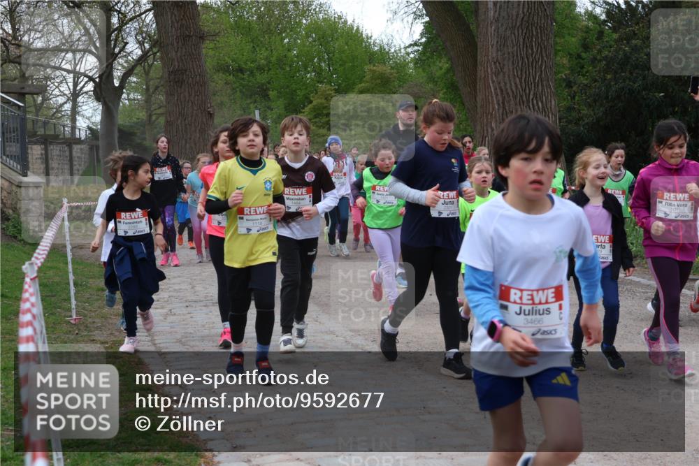 25.04.2026 - Das Zehntel Zöllner http://msf.ph/oto/9592677 25.04.2026 08:43:56 Laufen 2283, 1119, 3466, 1019 meine-sportfotos.de