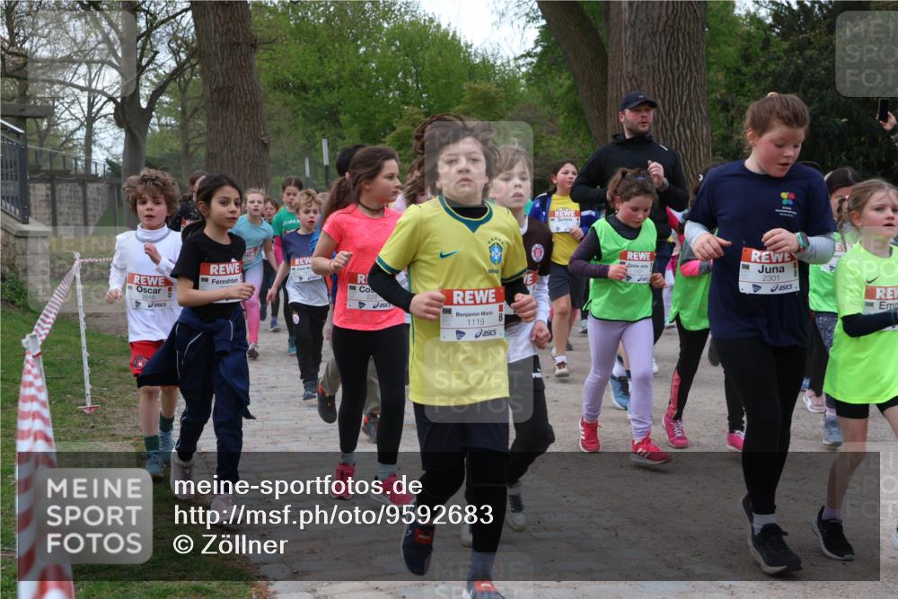 25.04.2026 - Das Zehntel Zöllner http://msf.ph/oto/9592683 25.04.2026 08:43:57 Laufen 2848, 2281, 1119, 2301 meine-sportfotos.de