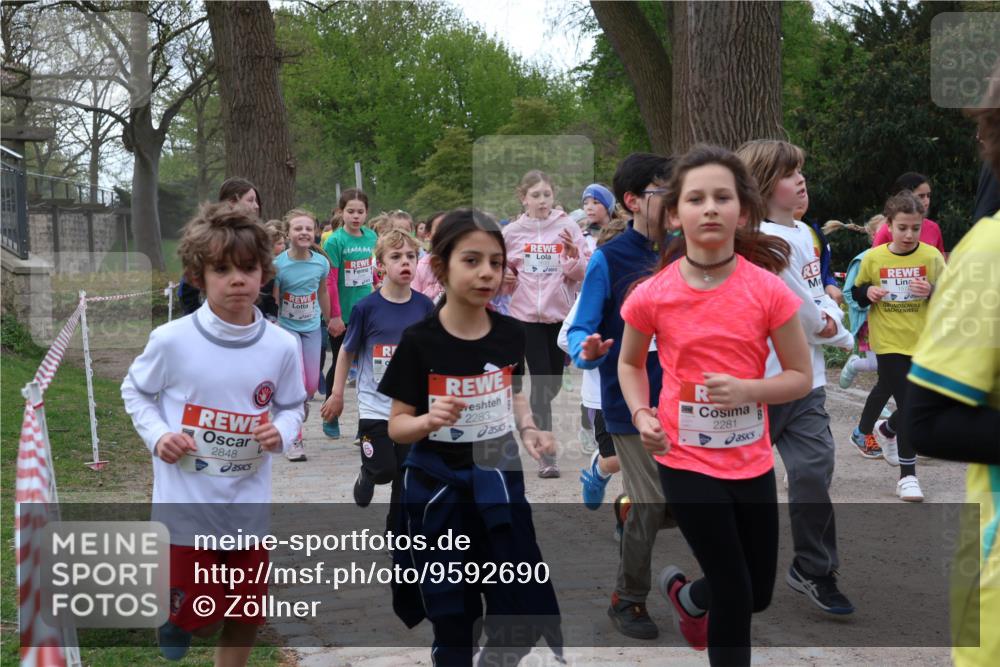 25.04.2026 - Das Zehntel Zöllner http://msf.ph/oto/9592690 25.04.2026 08:43:58 Laufen 2848, 2283, 2281 meine-sportfotos.de