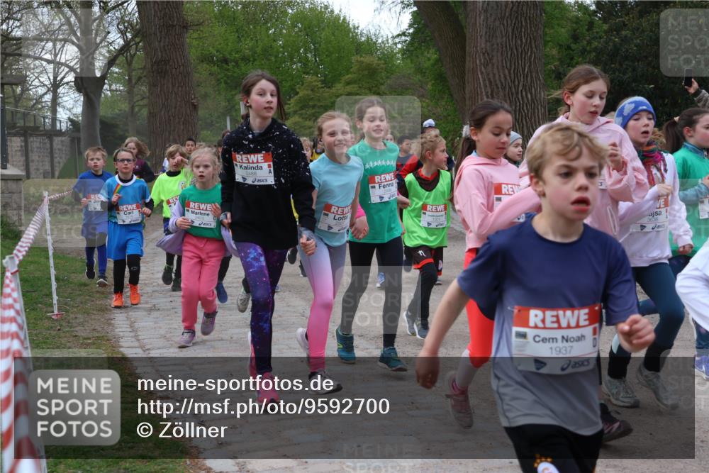 25.04.2026 - Das Zehntel Zöllner http://msf.ph/oto/9592700 25.04.2026 08:44:00 Laufen 2488, 1937, 3638 meine-sportfotos.de
