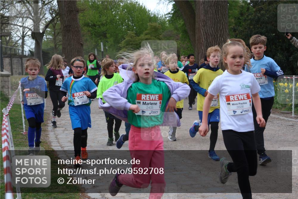 25.04.2026 - Das Zehntel Zöllner http://msf.ph/oto/9592708 25.04.2026 08:44:01 Laufen 1757, 3918, 2405, 773, 3506, 176 meine-sportfotos.de