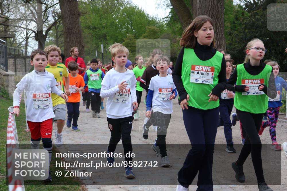 25.04.2026 - Das Zehntel Zöllner http://msf.ph/oto/9592742 25.04.2026 08:44:07 Laufen 3467, 3503, 3479, 3334, 3333 meine-sportfotos.de