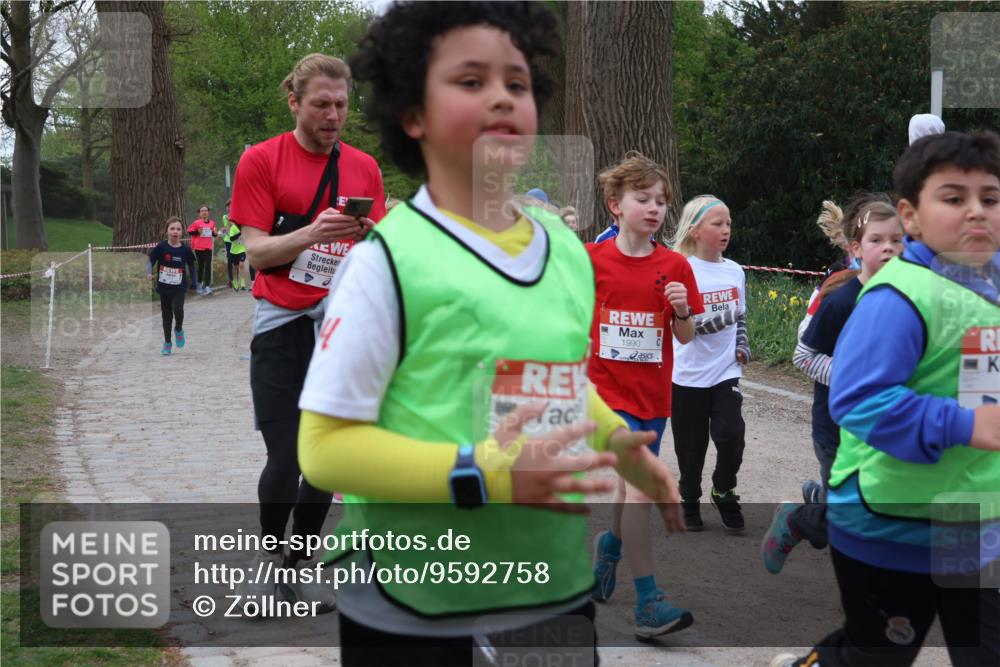 25.04.2026 - Das Zehntel Zöllner http://msf.ph/oto/9592758 25.04.2026 08:44:11 Laufen 1990 meine-sportfotos.de