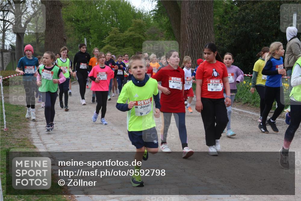 25.04.2026 - Das Zehntel Zöllner http://msf.ph/oto/9592798 25.04.2026 08:44:19 Laufen 3938 meine-sportfotos.de