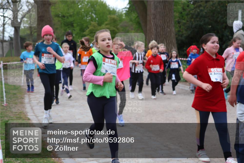 25.04.2026 - Das Zehntel Zöllner http://msf.ph/oto/9592806 25.04.2026 08:44:21 Laufen 3290 meine-sportfotos.de
