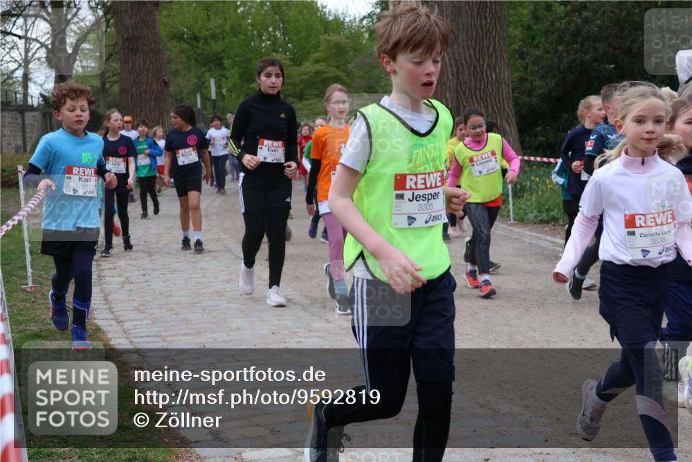 25.04.2026 - Das Zehntel Zöllner http://msf.ph/oto/9592819 25.04.2026 08:44:23 Laufen 3806, 3205, 3538 meine-sportfotos.de