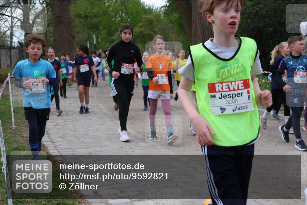25.04.2026 - Das Zehntel Zöllner http://msf.ph/oto/9592821 25.04.2026 08:44:24 Laufen 3806, 3205 meine-sportfotos.de