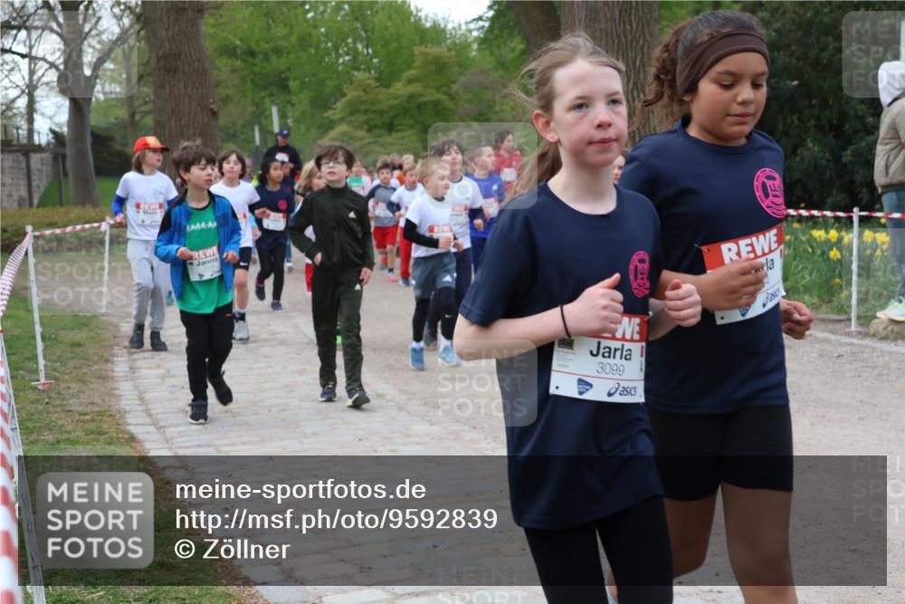 25.04.2026 - Das Zehntel Zöllner http://msf.ph/oto/9592839 25.04.2026 08:44:28 Laufen 3099 meine-sportfotos.de