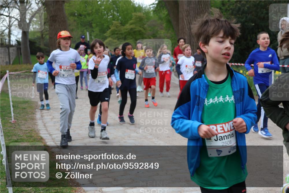 25.04.2026 - Das Zehntel Zöllner http://msf.ph/oto/9592849 25.04.2026 08:44:30 Laufen 2508 meine-sportfotos.de
