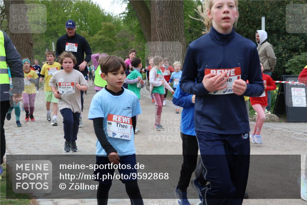 25.04.2026 - Das Zehntel Zöllner http://msf.ph/oto/9592868 25.04.2026 08:44:35 Laufen 05, 1177, 1111 meine-sportfotos.de