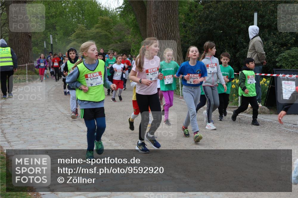 25.04.2026 - Das Zehntel Zöllner http://msf.ph/oto/9592920 25.04.2026 08:44:46 Laufen 3245, 4444444 meine-sportfotos.de