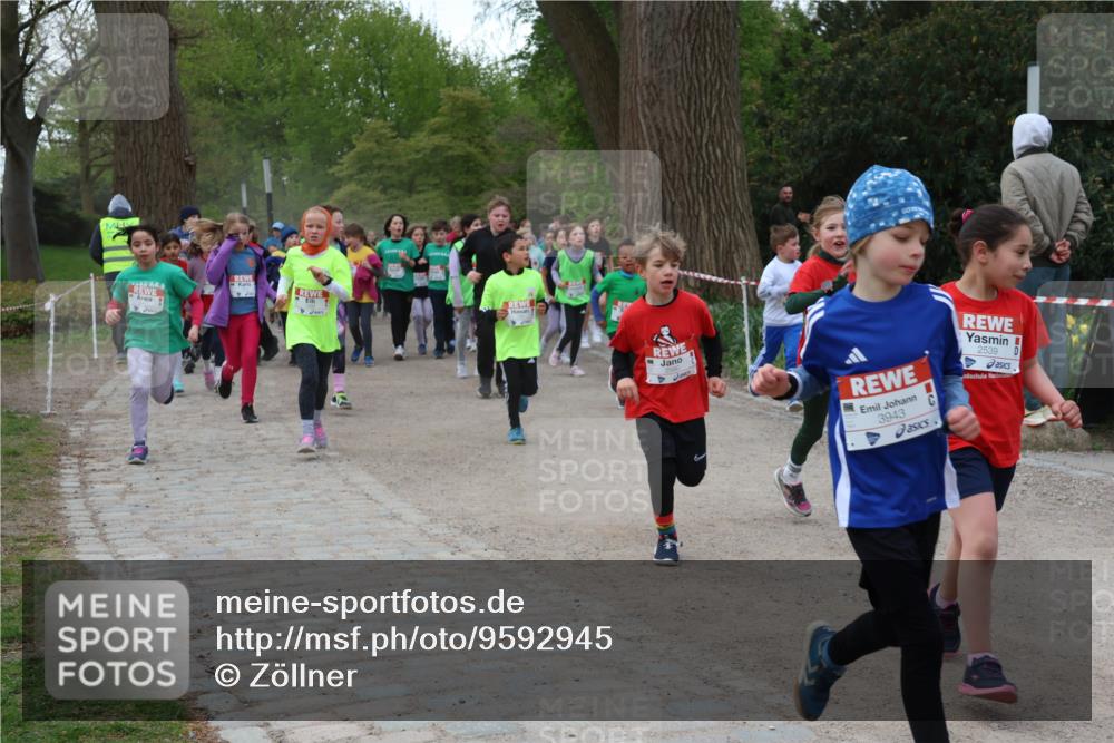 25.04.2026 - Das Zehntel Zöllner http://msf.ph/oto/9592945 25.04.2026 08:44:51 Laufen 3943, 2539 meine-sportfotos.de