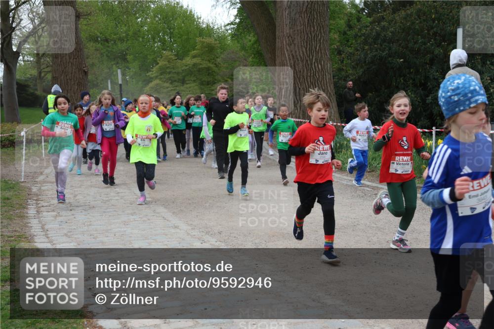 25.04.2026 - Das Zehntel Zöllner http://msf.ph/oto/9592946 25.04.2026 08:44:51 Laufen 3943 meine-sportfotos.de