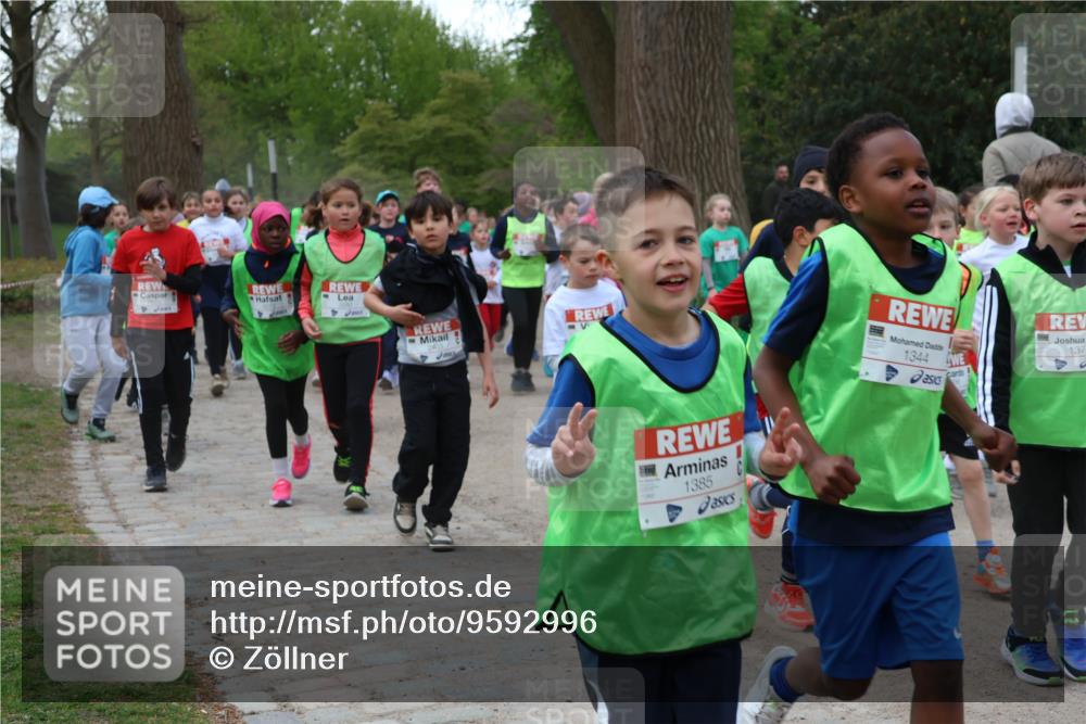 25.04.2026 - Das Zehntel Zöllner http://msf.ph/oto/9592996 25.04.2026 08:44:59 Laufen 2403, 1385, 1344, 137 meine-sportfotos.de
