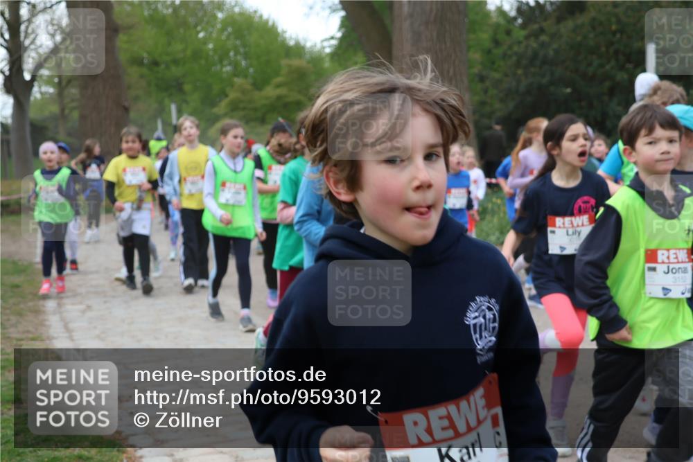 25.04.2026 - Das Zehntel Zöllner http://msf.ph/oto/9593012 25.04.2026 08:45:02 Laufen 3152 meine-sportfotos.de