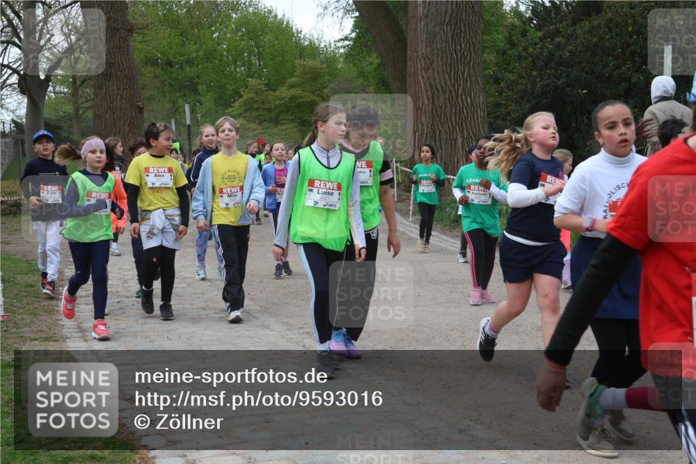 25.04.2026 - Das Zehntel Zöllner http://msf.ph/oto/9593016 25.04.2026 08:45:03 Laufen 3321 meine-sportfotos.de