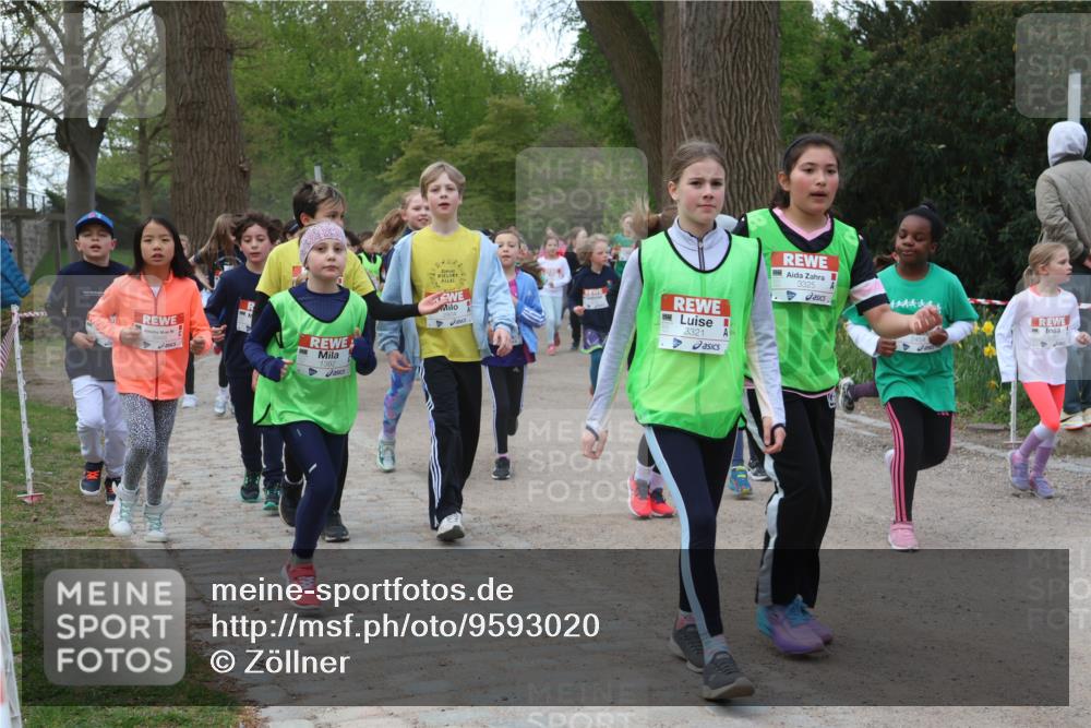 25.04.2026 - Das Zehntel Zöllner http://msf.ph/oto/9593020 25.04.2026 08:45:04 Laufen 1382, 3321, 3325 meine-sportfotos.de
