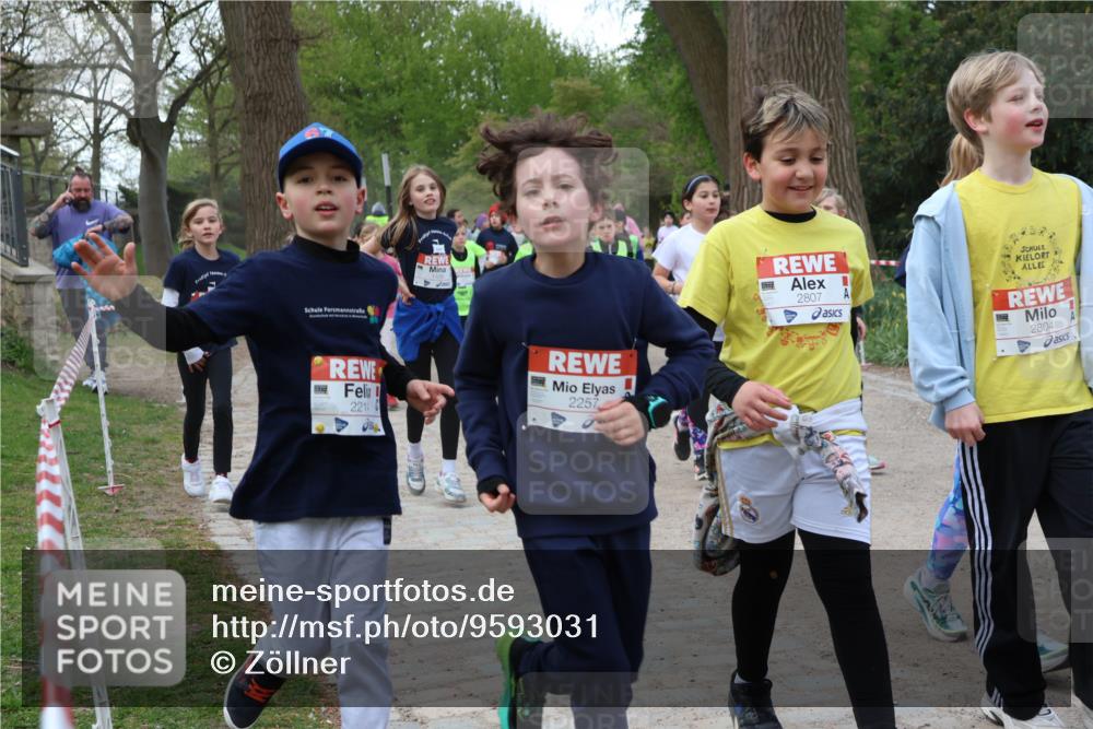 25.04.2026 - Das Zehntel Zöllner http://msf.ph/oto/9593031 25.04.2026 08:45:06 Laufen 221, 2257, 2807, 2804 meine-sportfotos.de