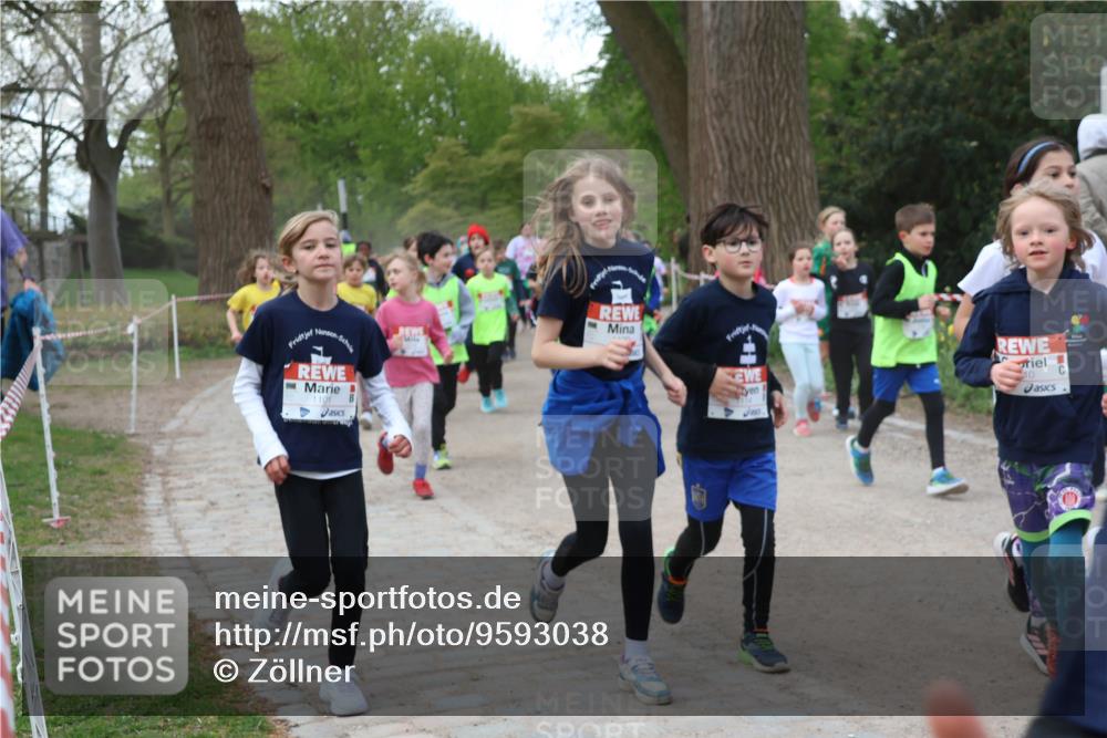 25.04.2026 - Das Zehntel Zöllner http://msf.ph/oto/9593038 25.04.2026 08:45:08 Laufen 1101, 10 meine-sportfotos.de