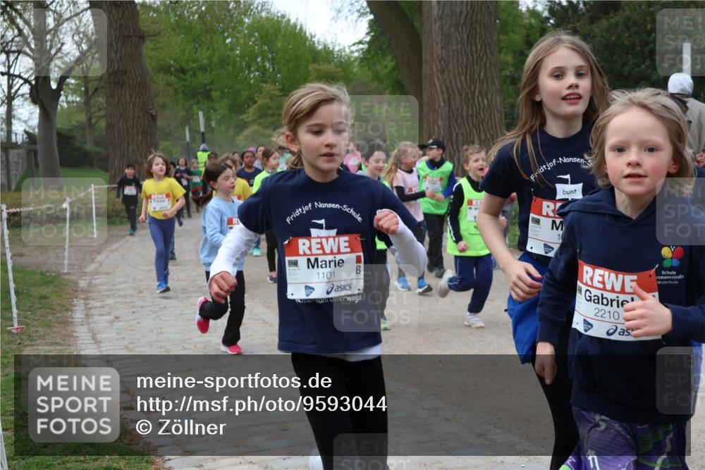 25.04.2026 - Das Zehntel Zöllner http://msf.ph/oto/9593044 25.04.2026 08:45:09 Laufen 1101, 1109, 10, 2210 meine-sportfotos.de