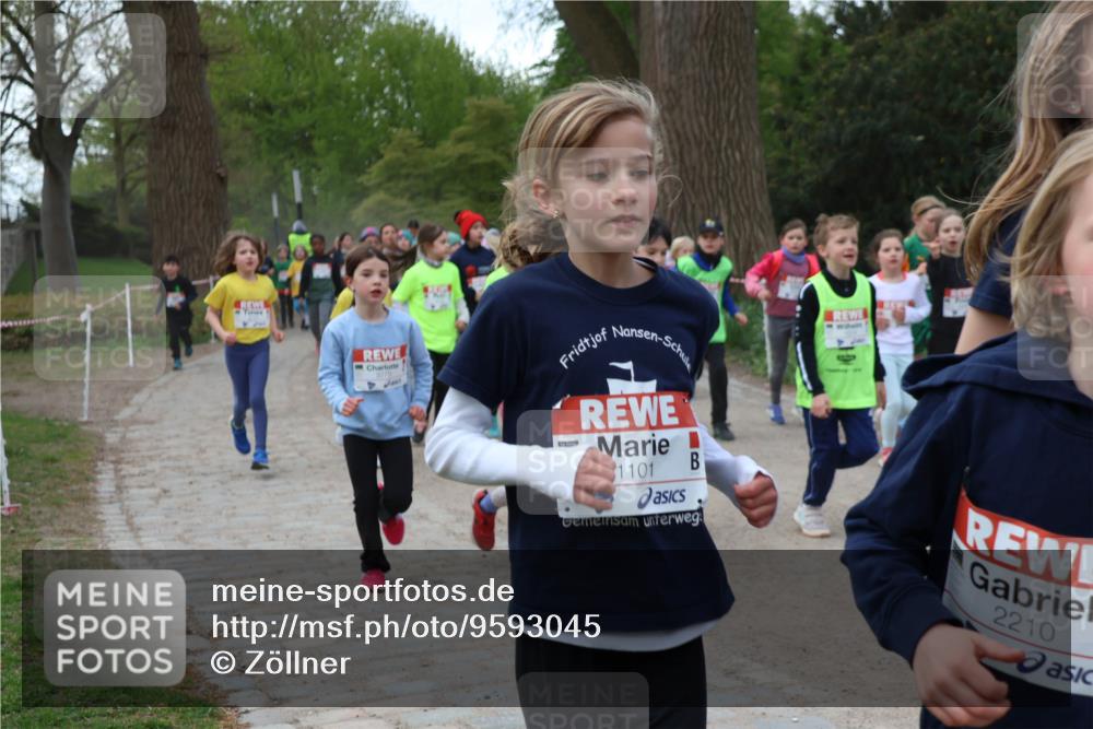 25.04.2026 - Das Zehntel Zöllner http://msf.ph/oto/9593045 25.04.2026 08:45:09 Laufen 1101, 18, 2210 meine-sportfotos.de