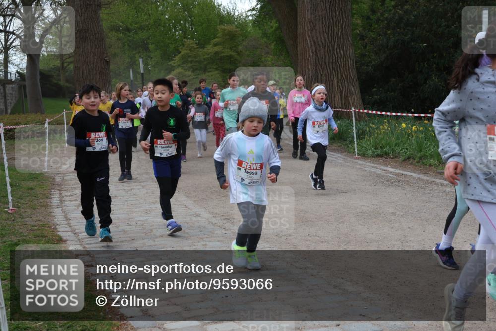 25.04.2026 - Das Zehntel Zöllner http://msf.ph/oto/9593066 25.04.2026 08:45:15 Laufen 1945 meine-sportfotos.de