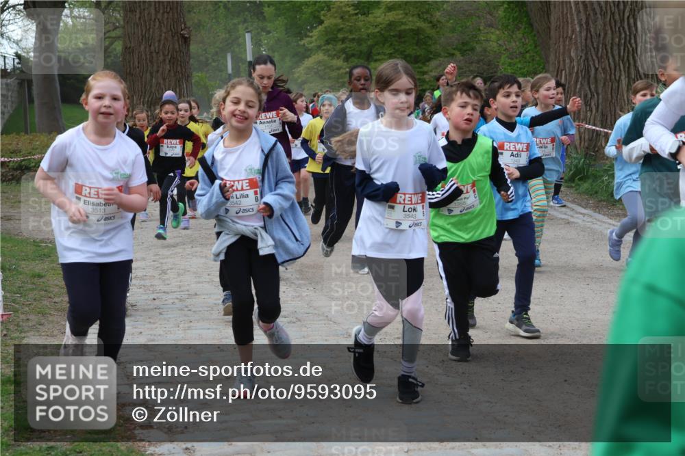 25.04.2026 - Das Zehntel Zöllner http://msf.ph/oto/9593095 25.04.2026 08:45:22 Laufen 3513, 3542, 3543, 1355, 3794 meine-sportfotos.de