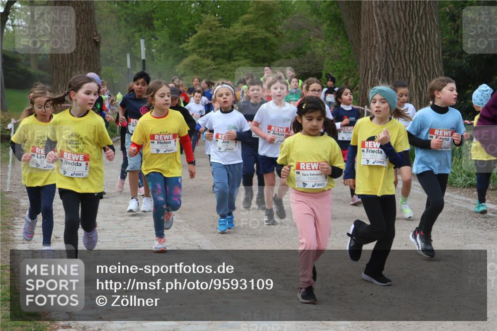 25.04.2026 - Das Zehntel Zöllner http://msf.ph/oto/9593109 25.04.2026 08:45:25 Laufen 2715, 2721, 1553, 1559 meine-sportfotos.de