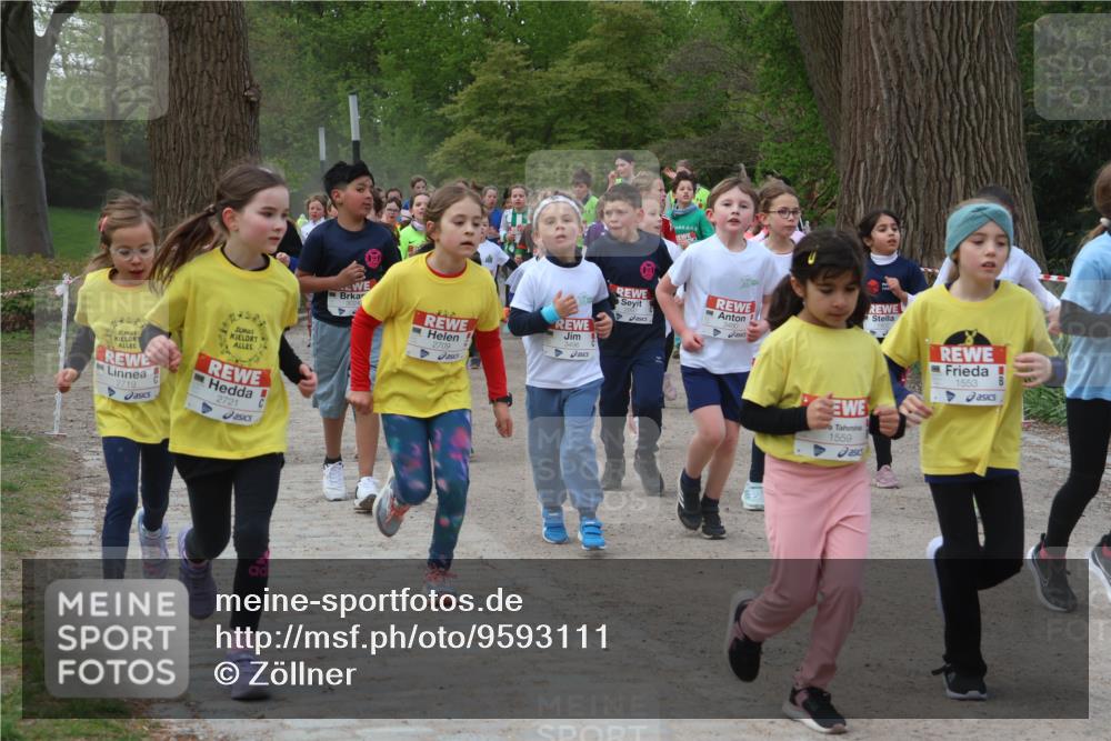 25.04.2026 - Das Zehntel Zöllner http://msf.ph/oto/9593111 25.04.2026 08:45:26 Laufen 2719, 2721, 3496, 2709, 1559, 1553 meine-sportfotos.de
