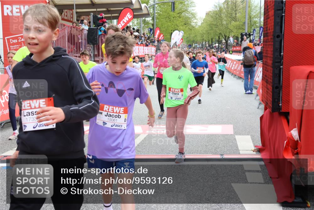 25.04.2026 - Das Zehntel Strokosch-Dieckow http://msf.ph/oto/9593126 25.04.2026 14:54:03 Ziel 15048, 15061, 15132, 15234, 15457, 15521, 15529, 15914, 15956, 15967, 16242, 16414, 16535, 16541, 16570, 16576, 16609, 16776, 16833, 16967, 17052, 17140, 17240, 17339, 17358, 17565, 17955, 17971, 17988, 18226, 18286, 18331, 15048, 15061, 15132, 15234, 15457, 15521, 15529, 15914, 15956, 15967, 16242, 16414, 16535, 16541, 16570, 16576, 16609, 16776, 16833, 16967, 17052, 17140, 17240, 17339, 17358, 17565, 17955, 17971, 17988, 18226, 18286, 18331 meine-sportfotos.de