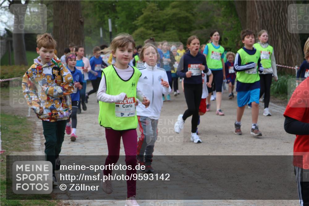 25.04.2026 - Das Zehntel Zöllner http://msf.ph/oto/9593142 25.04.2026 08:45:33 Laufen 3165 meine-sportfotos.de